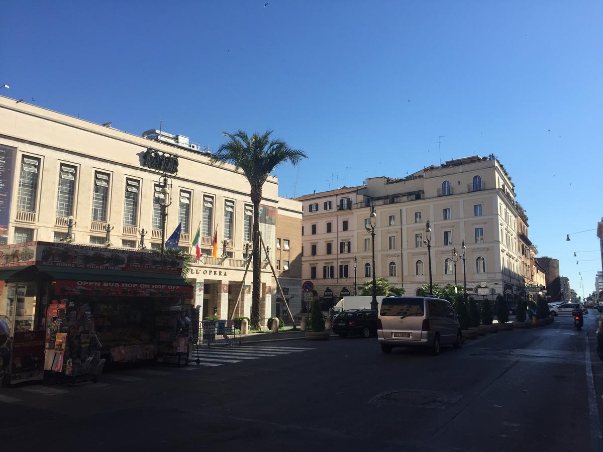 Acomodação com café da manhã  L'opera Roma
